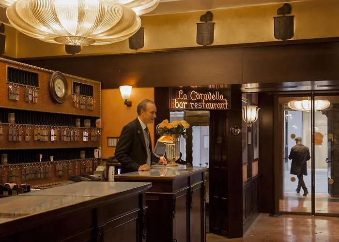 Hotel Saturnia & International