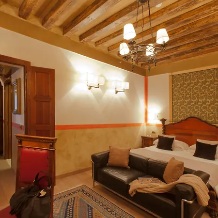 Saturnia&international Hotel Venezia