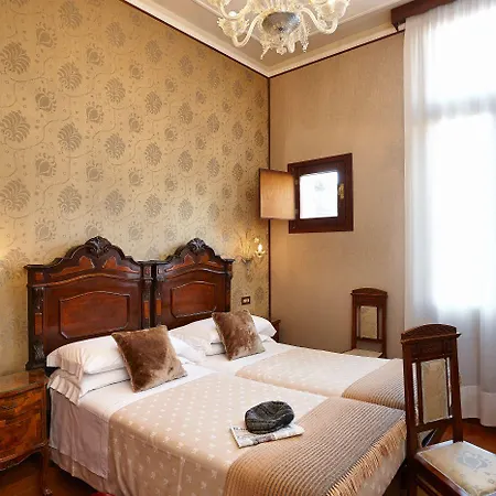 Saturnia&international Hotel
