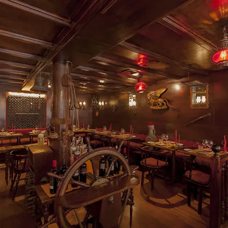 Saturnia & International Hotel