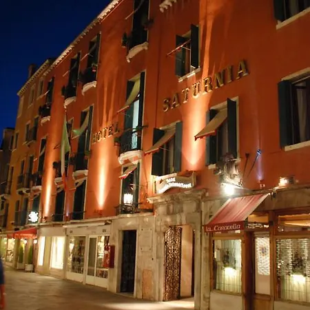 Hotel Saturnia&international