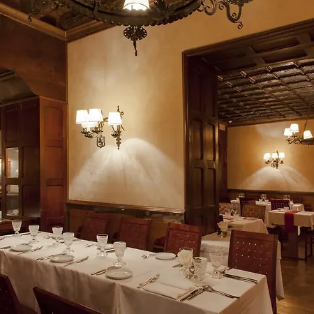 Hotel Saturnia&international