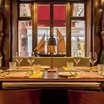 酒店 萨图瑞尼亚国际酒店 4*