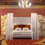 Saturnia & International Отель 4*