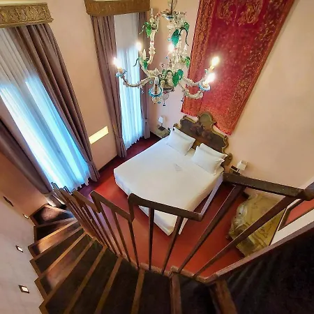 Saturnia & International Отель 4*