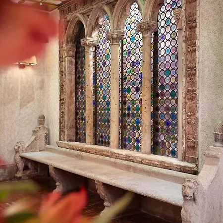 サトゥルニア ＆ インターナショナル ホテル