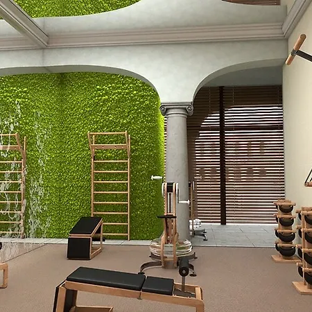 ホテル サトゥルニア ＆ インターナショナル 4*