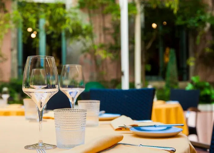 Отель Saturnia & International 4*