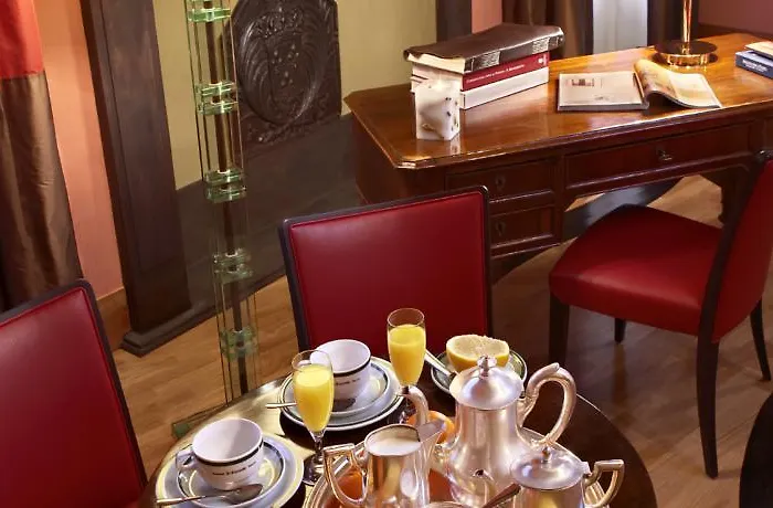 Saturnia & International Ξενοδοχείο 4*