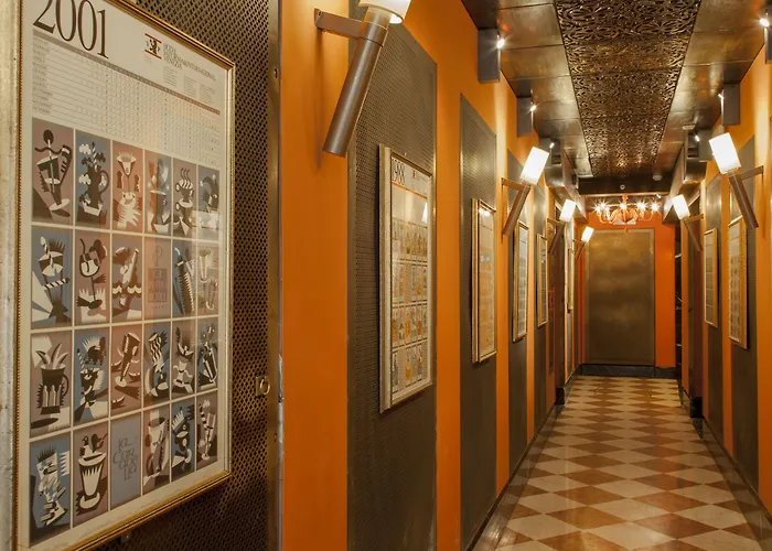 Отель Saturnia & International